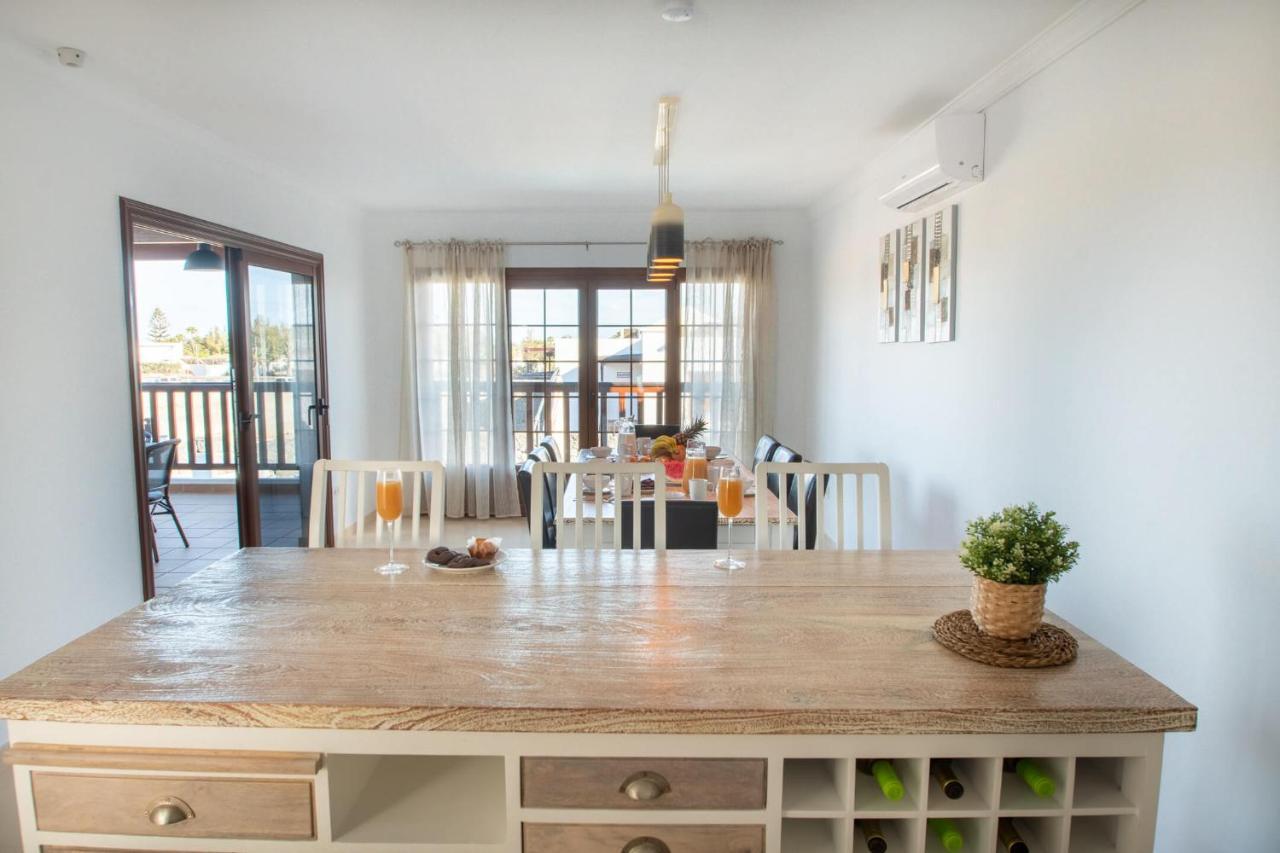 Willa Vista Reina - Luxury 6 Bedroom - Heated Pool- Views - Pool Table - Vista Lobos -