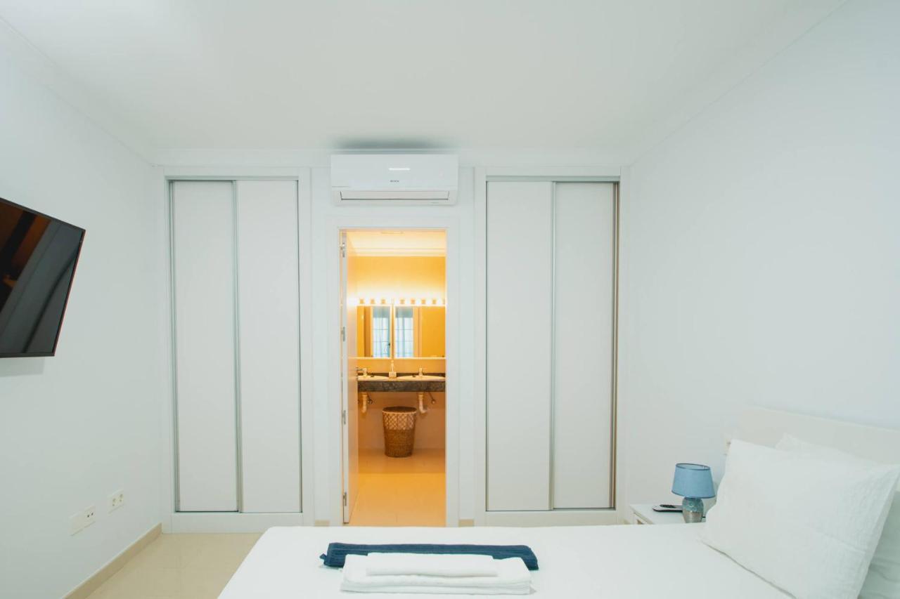 Vista Reina - Luxury 6 Bedroom - Heated Pool- Views - Pool Table - Vista Lobos - Willa *