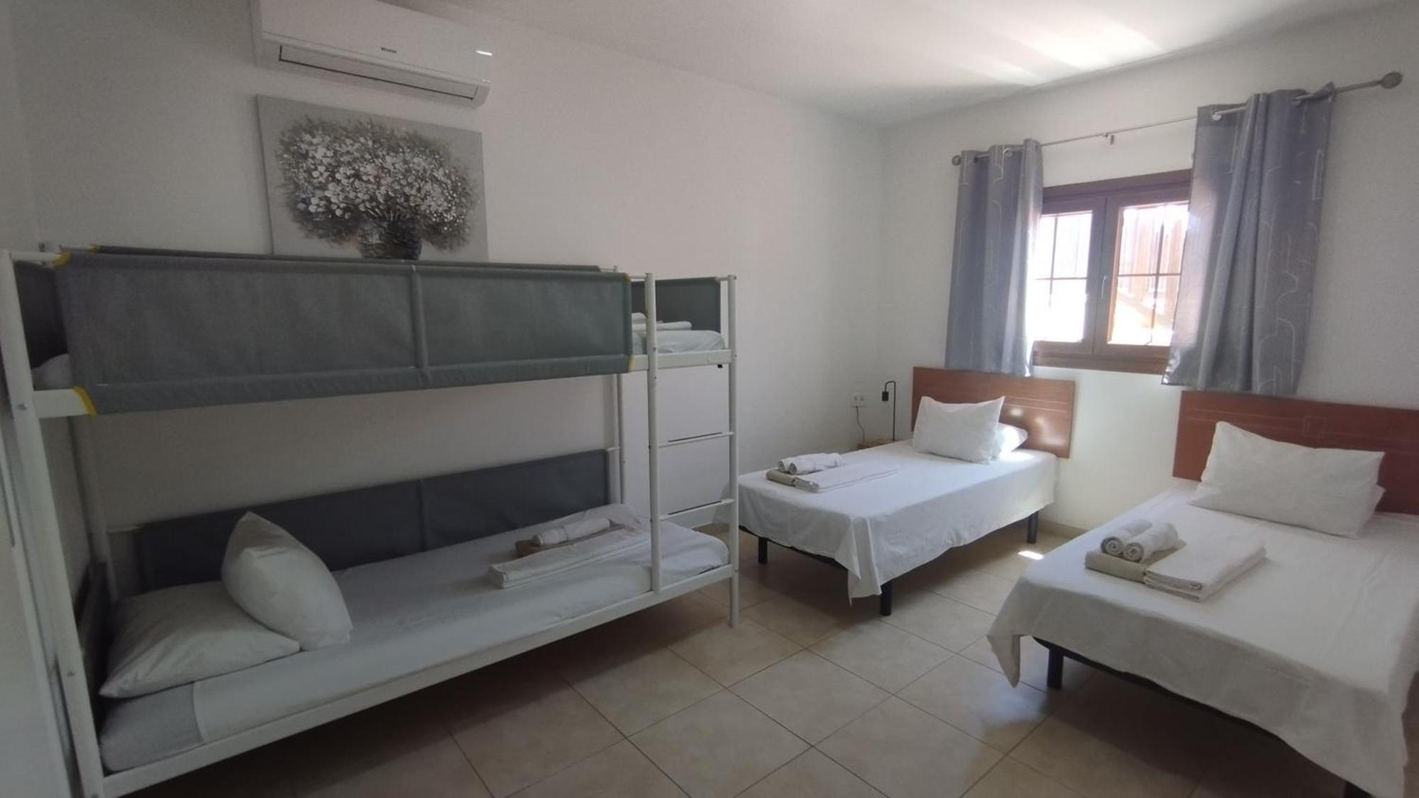 Willa Vista Reina - Luxury 6 Bedroom - Heated Pool- Views - Pool Table - Vista Lobos - Playa Blanca (Lanzarote)